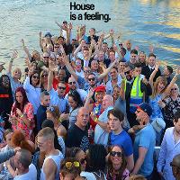 House is a feeling / One Love Oldskool Special House is a feeling / One Love Oldskool Special
