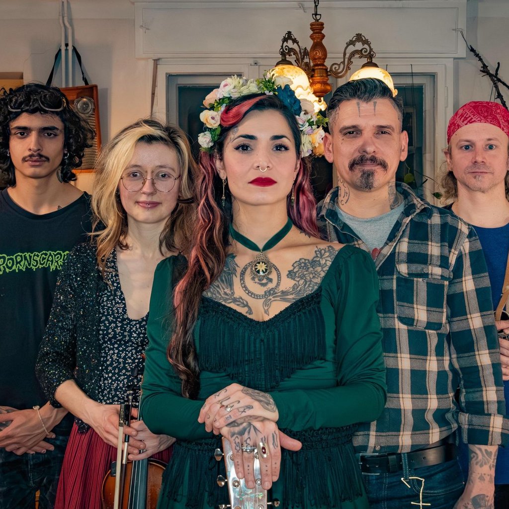 The Mary Lee Family Band at Jamboree