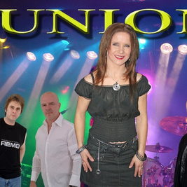 Music HQ Presents Saturday Night Live Music At Service Station