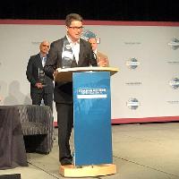 Deutsche Bank Toastmasters: Simon Bucknall -High Impact Speaking