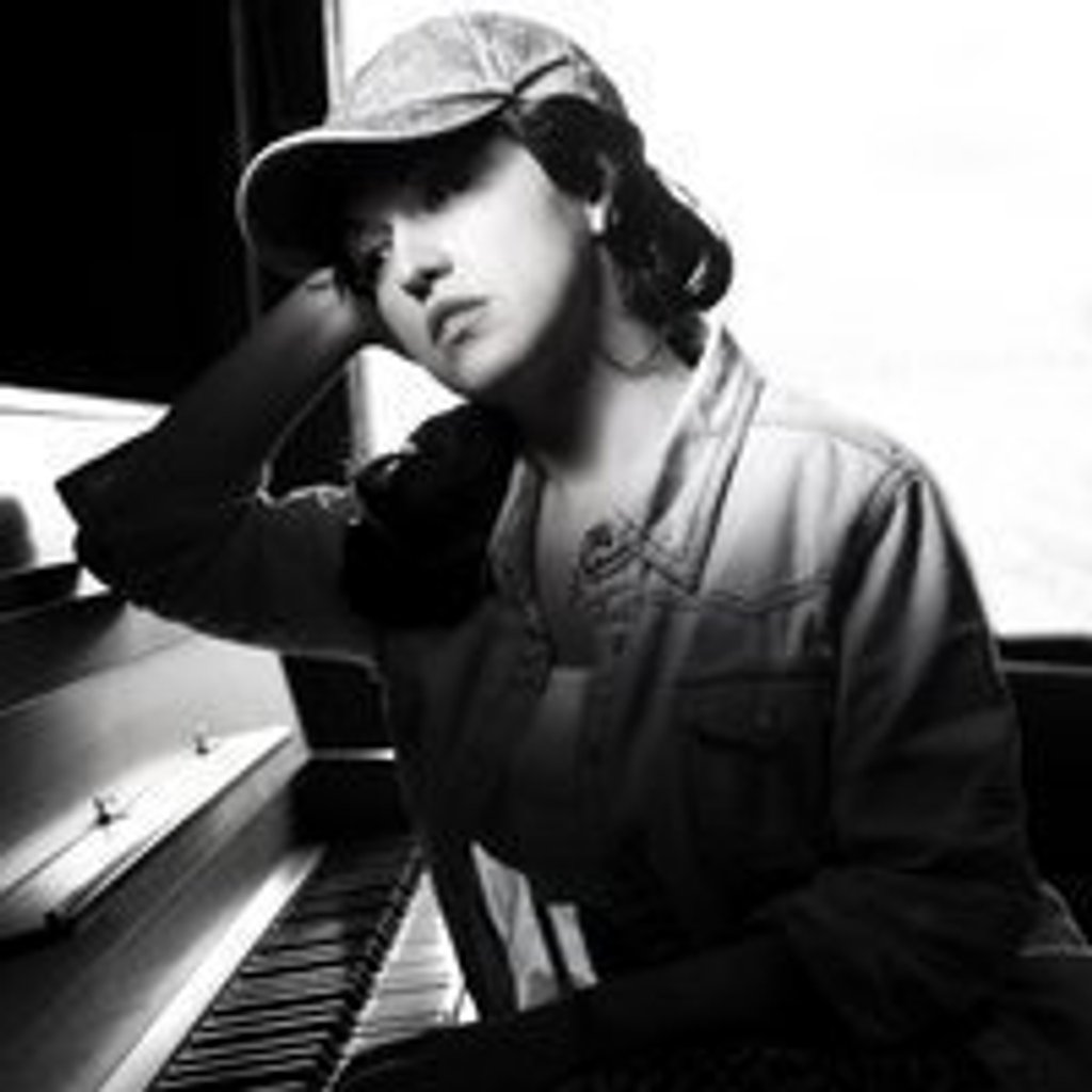 Michelle Elii at The Blue Dog, Glasgow