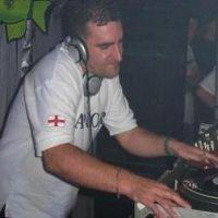Luv bug presents DJ SY UPCLOSE Luv bug presents DJ SY UPCLOSE