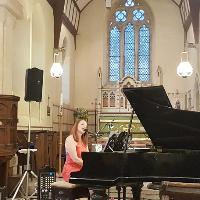 Joanna Eden, long time mentor to Sam Smith, in concert